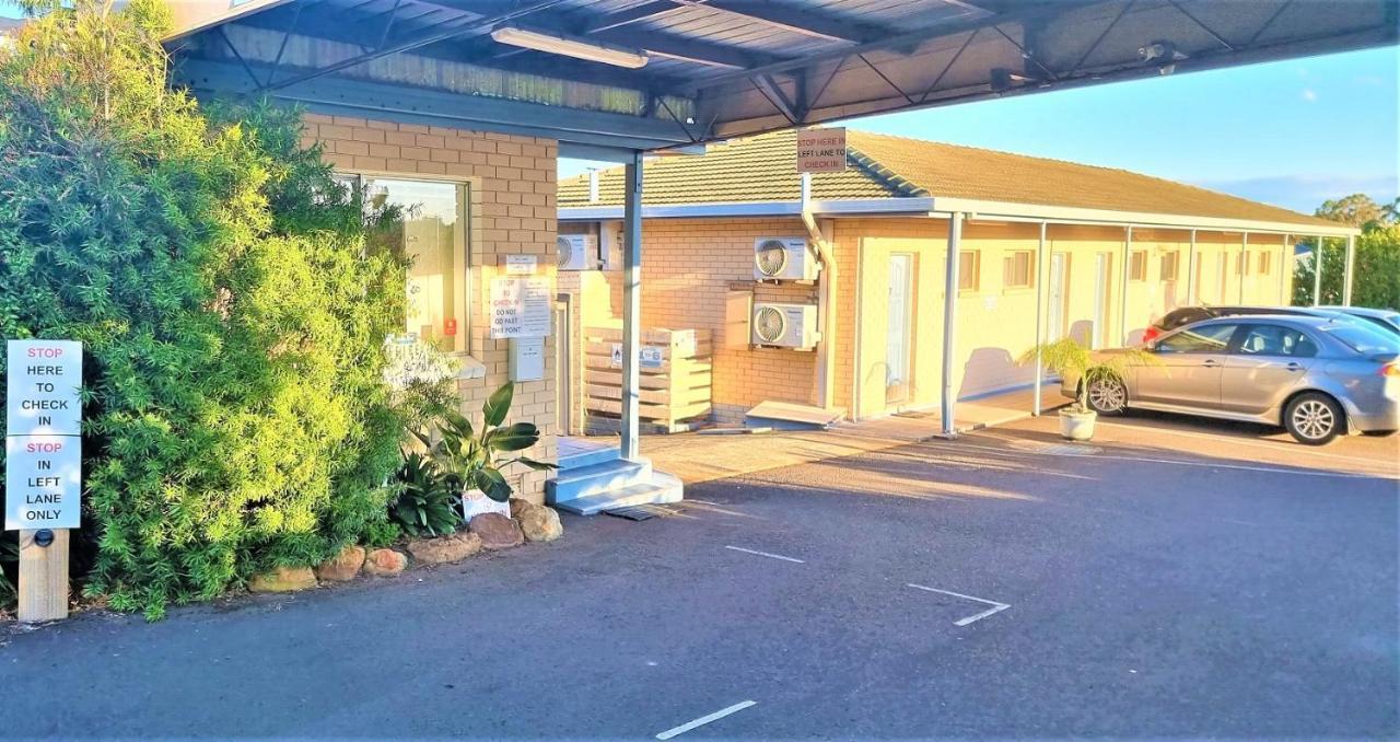 Mollymook Ocean View Motel Rewards Longer Stays -Over 18S Only (Adults Only) מראה חיצוני תמונה