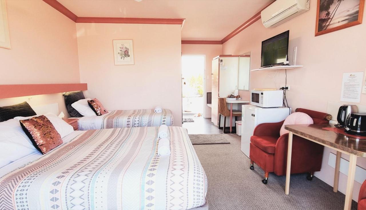 Mollymook Ocean View Motel Rewards Longer Stays -Over 18S Only (Adults Only) מראה חיצוני תמונה
